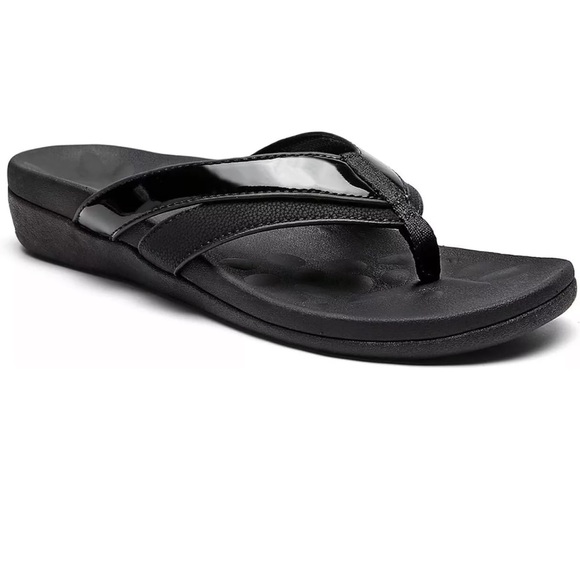 MEGNYA Comfortable Flip Flops for Women, Arch Support Walking Sandals Outdoor 9 - Picture 1 of 6